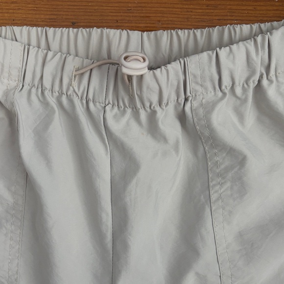 Cream Elastic-Waist Windbreaker Jogger Pants - Picture 3 of 5
